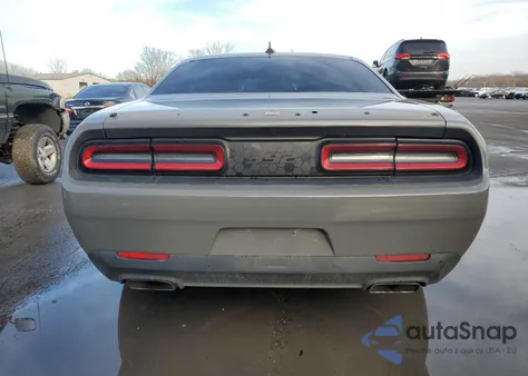 2017 Dodge Challenger R z USA, uszkodzony, nr VIN 2C3CDZFJ3HH598036
